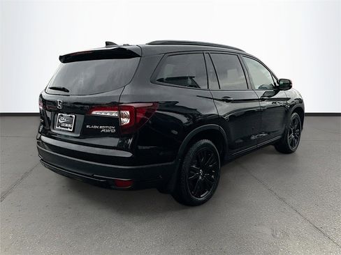 Used 2022 Honda Pilot Black Edition image 7