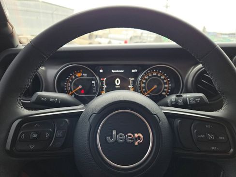 Certified 2023 Jeep Wrangler Unlimited Sport image 30