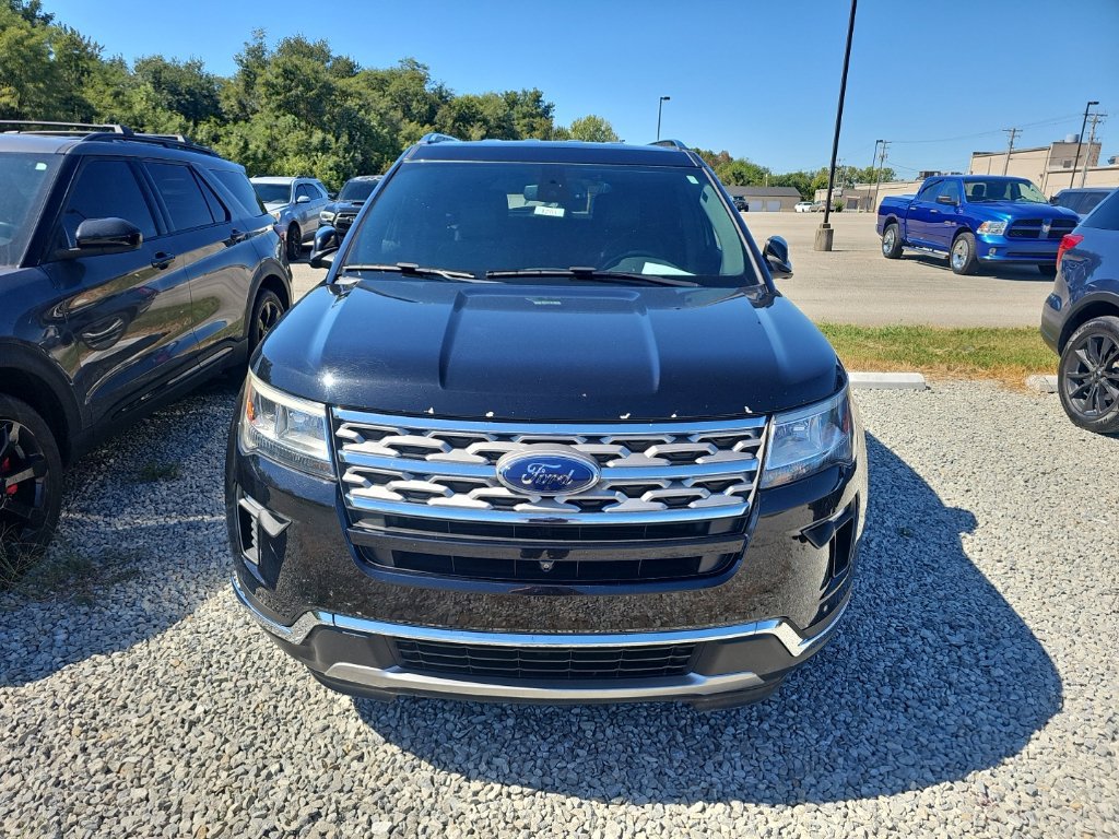 Used 2018 Ford Explorer Limited w/ Equipment Group 301A AWD/4WD image 2