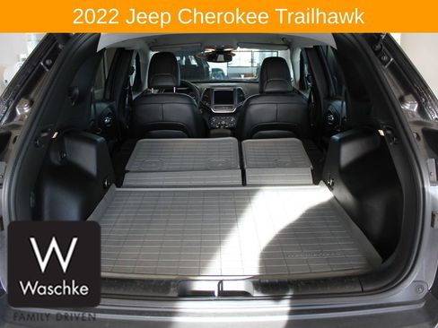 Used 2022 Jeep Cherokee Trailhawk w/ Premium Leather Package image 20