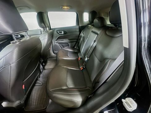 Used 2022 Jeep Compass Trailhawk image 14