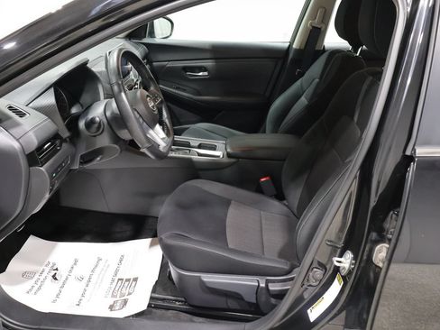 Used 2025 Nissan Sentra SV w/ All-Weather Package FWD image 10
