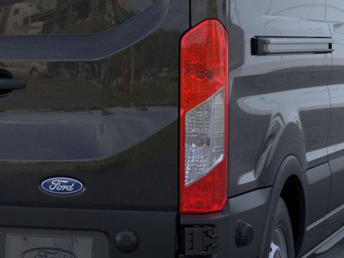 New 2026 Ford Transit 250 148 Medium Roof w/ Load Area Protection Package RWD image 21