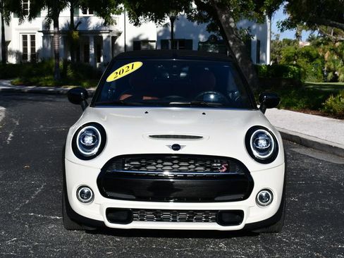 Used 2021 MINI Cooper S image 9