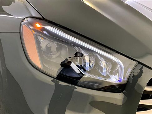 New 2026 Mercedes-Benz GLS 450 4MATIC image 16