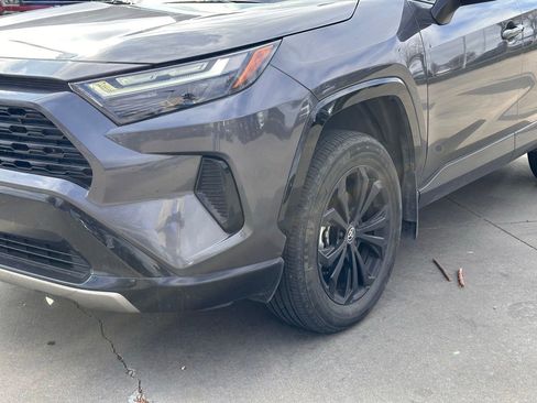 Used 2024 Toyota RAV4 SE image 7
