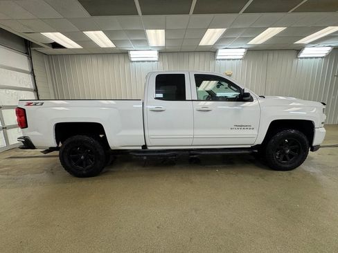 Used 2018 Chevrolet Silverado 1500 LT w/ True North Edition AWD/4WD image 5