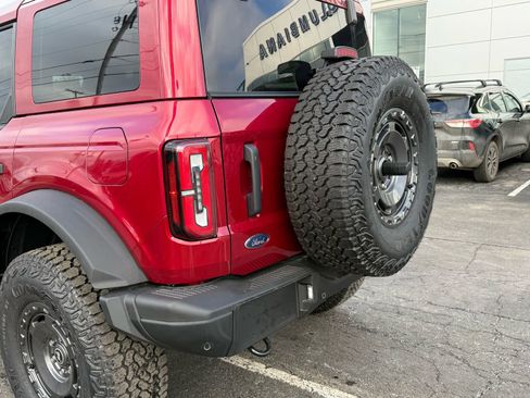 New 2025 Ford Bronco Badlands image 10