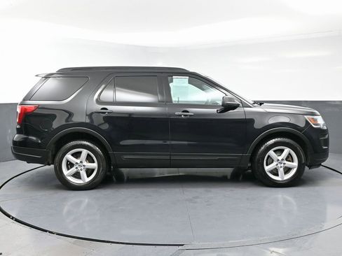 Used 2018 Ford Explorer 4WD w/ Class II Trailer Tow Package image 8