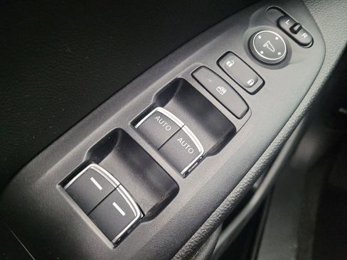 Used 2019 Honda Accord LX image 27