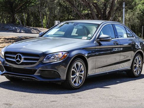 Used 2015 Mercedes-Benz C 300 Sedan image 3