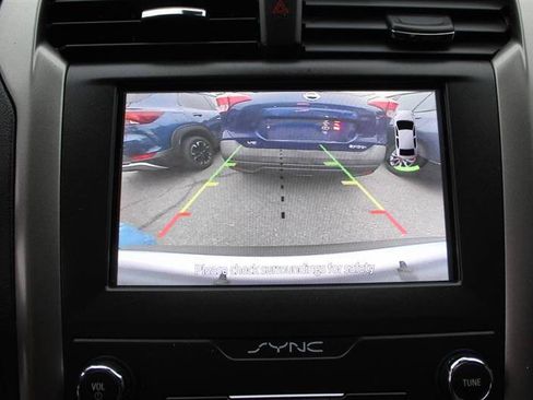 Used 2020 Ford Fusion SEL FWD image 20