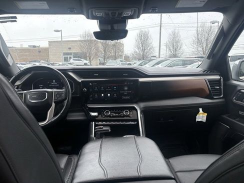 Used 2024 GMC Sierra 1500 Denali image 21
