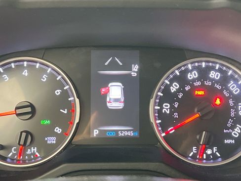 Used 2020 Toyota RAV4 XLE Premium image 22