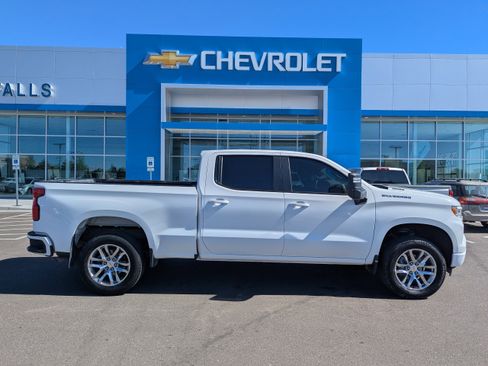 Used 2024 Chevrolet Silverado 1500 RST AWD/4WD image 37