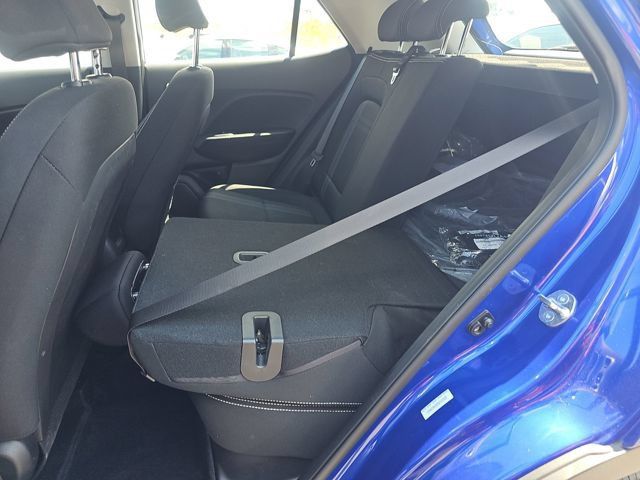 Used 2025 Hyundai Venue SEL FWD image 12