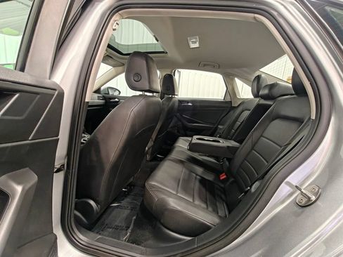 Used 2021 Volkswagen Jetta SE FWD image 29