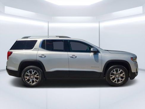 Used 2020 GMC Acadia SLT FWD image 2