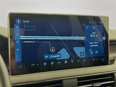 Used 2025 Lincoln Corsair Reserve w/ Equipment Group 202A image 21