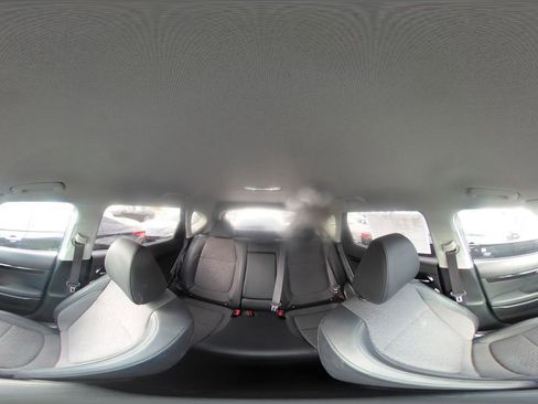 Used 2025 Kia Seltos S image 43