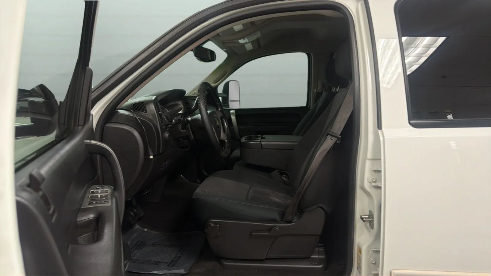 Used 2012 Chevrolet Silverado 2500 LT w/ Z71 Appearance Package AWD/4WD image 19