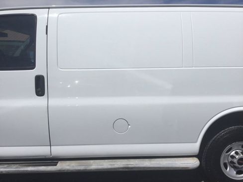 Used 2014 GMC Savana 2500 RWD image 18