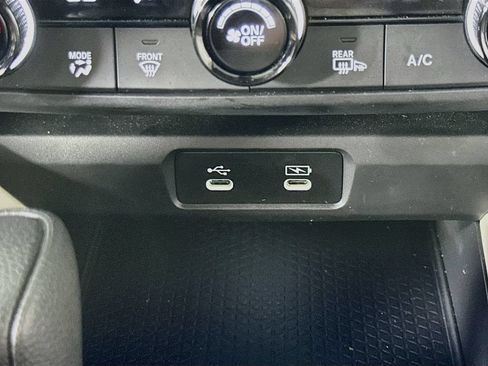 Used 2025 Honda Accord SE image 29