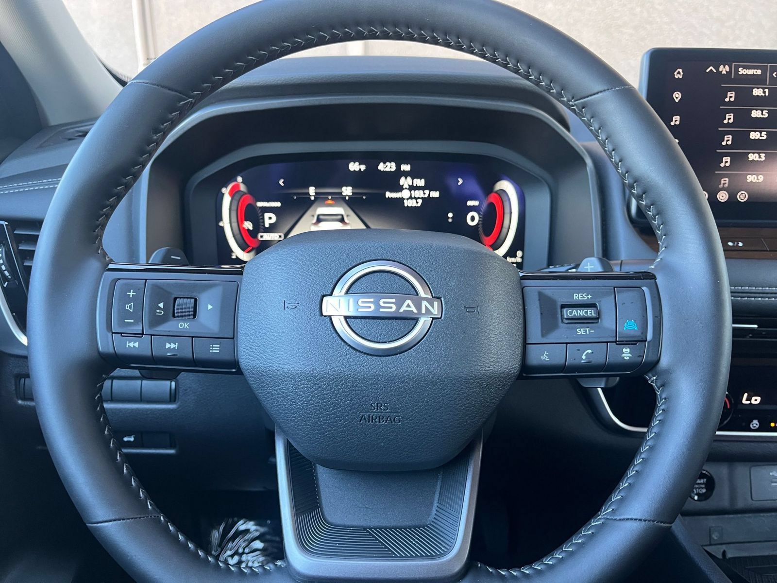 Used 2026 Nissan Rogue SL AWD/4WD image 30