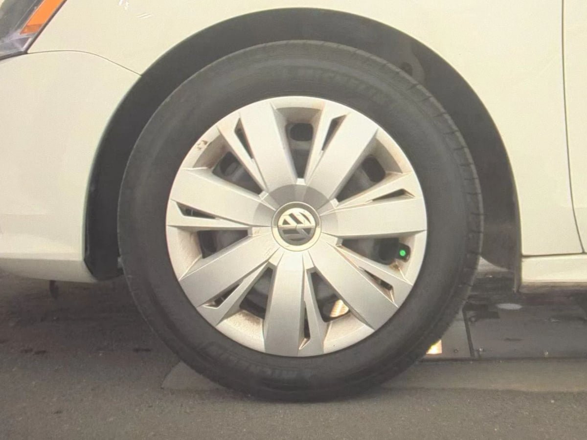 Used 2015 Volkswagen Jetta S FWD image 7