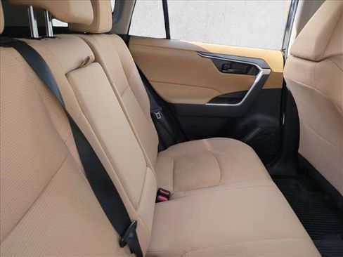 Used 2025 Toyota RAV4 LE FWD image 19