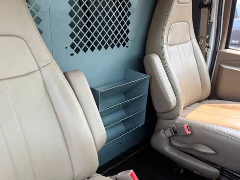Used 2020 Chevrolet Express 2500 w/ Communications Package RWD image 16
