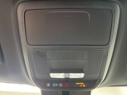 New 2026 GMC Acadia AT4 w/ Luxury Package AWD/4WD image 21