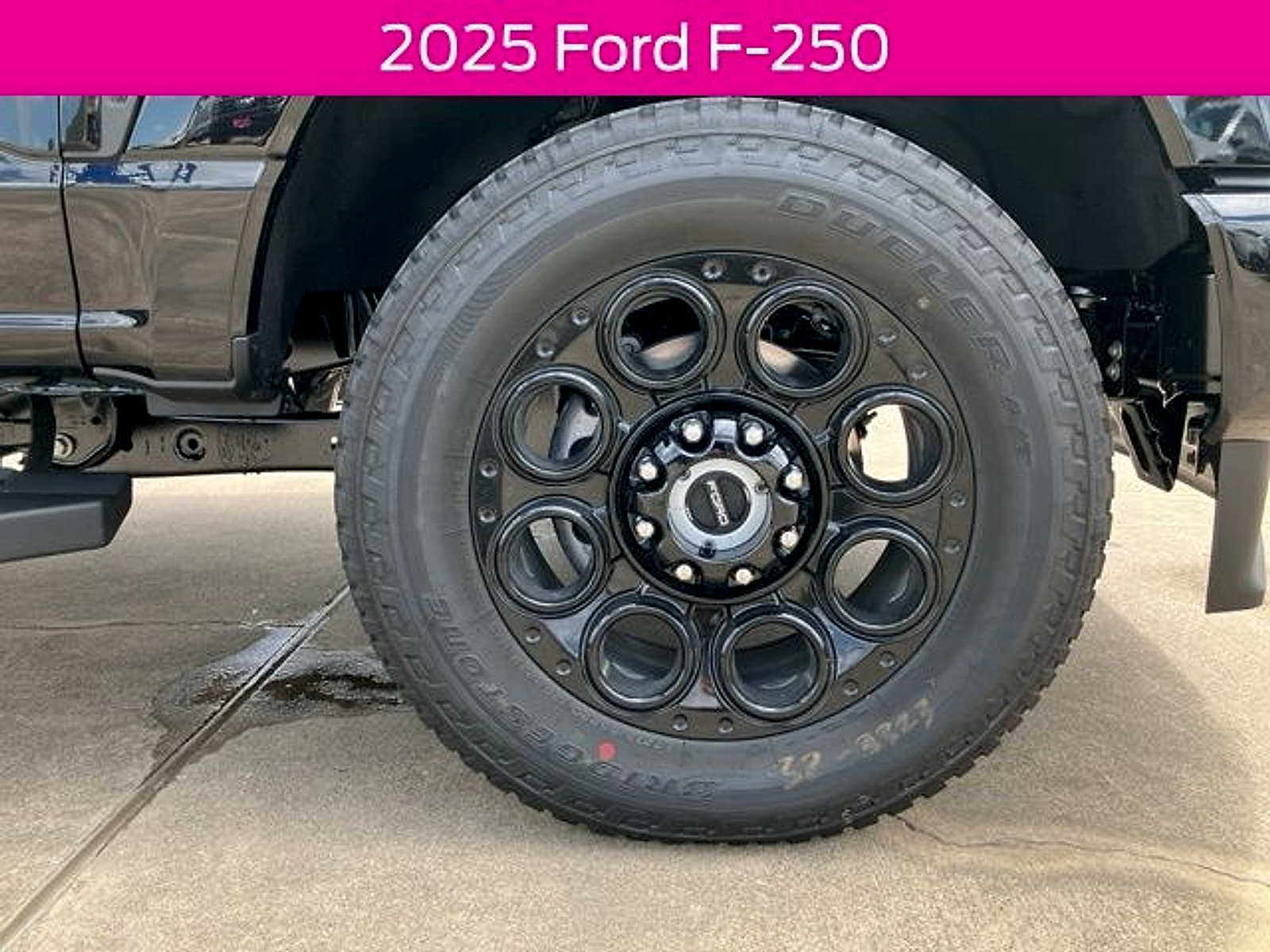 New 2025 Ford F250 Lariat w/ Black Appearance Package AWD/4WD image 10