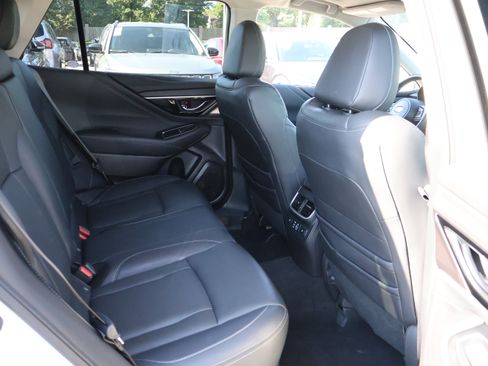 Used 2023 Subaru Outback Touring XT AWD/4WD image 11