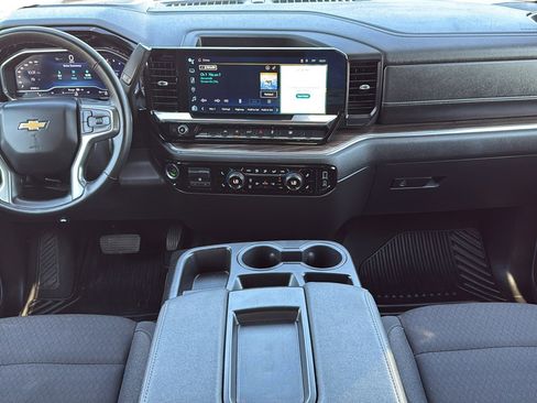 Used 2025 Chevrolet Silverado 1500 LT image 16