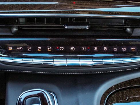 Used 2022 Cadillac Escalade ESV Sport Platinum w/ LPO, ONYX Package image 23