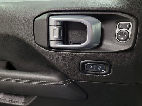 Used 2023 Jeep Wrangler Unlimited Sahara w/ Cold Weather Group image 22