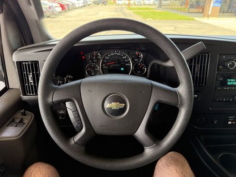 Used 2024 Chevrolet Express 3500 LT w/ LT Preferred Equipment Group RWD image 9