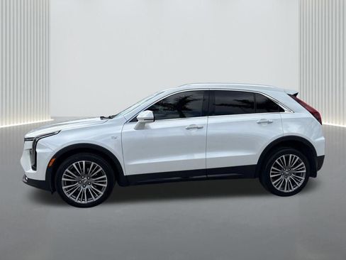 Used 2024 Cadillac XT4 Premium Luxury FWD image 8