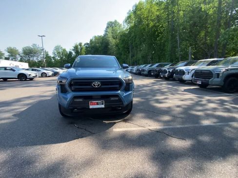Used 2026 Toyota Tacoma SR5 AWD/4WD image 6