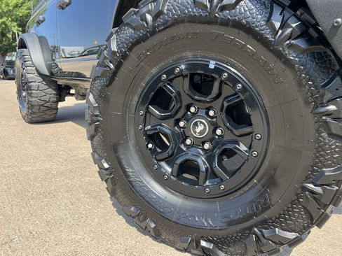 Used 2024 Ford Bronco Wildtrak AWD/4WD image 6