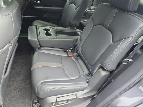 Used 2024 Honda Pilot EX-L image 15