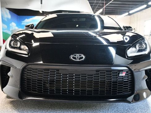 Used 2023 Toyota GR86 Premium RWD image 12
