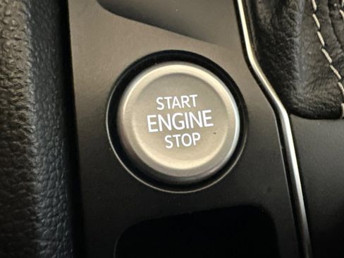 Used 2021 Volkswagen Atlas SEL Premium image 24