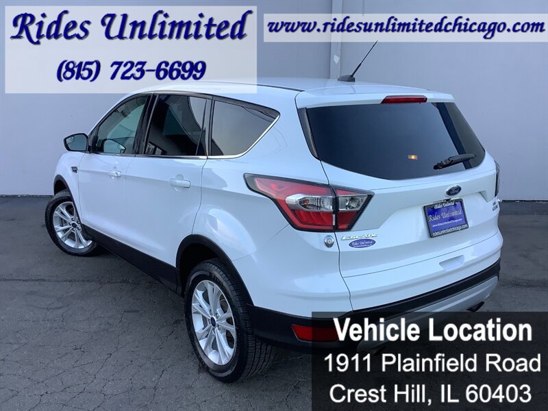 Used 2017 Ford Escape SE AWD/4WD image 2