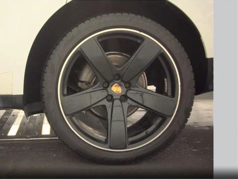 Used 2020 Porsche Macan S AWD/4WD image 9