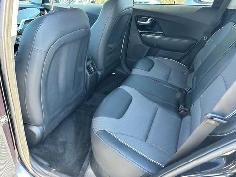 Used 2022 Kia Niro EX w/ Cold Weather Package image 16
