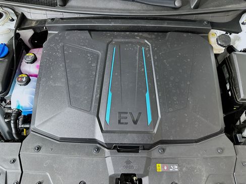 Used 2024 Hyundai Ioniq 5 SEL RWD image 33