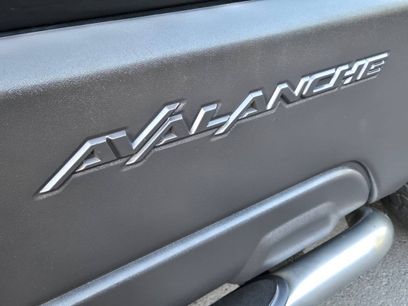 Used 2004 Chevrolet Avalanche Z71 w/ Sun And Sound Package