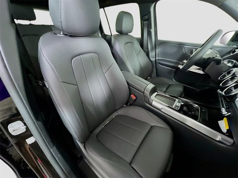 New 2026 Mercedes-Benz GLB 250 4MATIC image 29